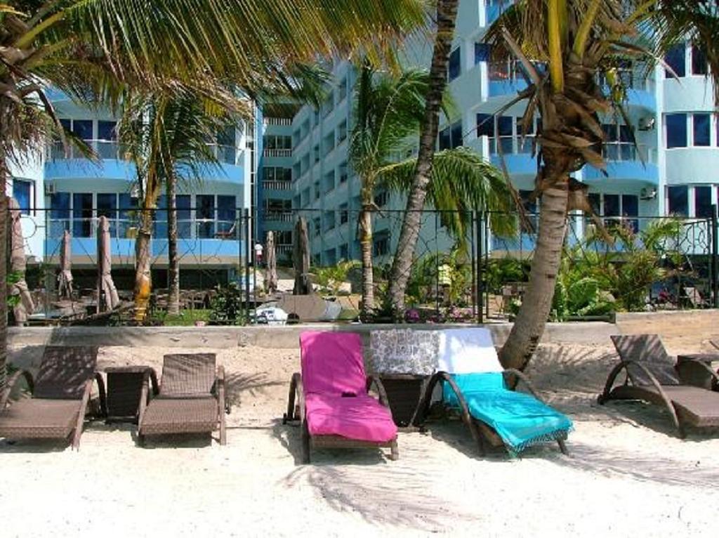 Modern Beach Front Studio Apartment - B44 Mombasa Exterior photo