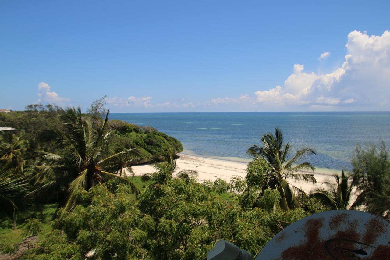 Modern Beach Front Studio Apartment - B44 Mombasa Exterior photo