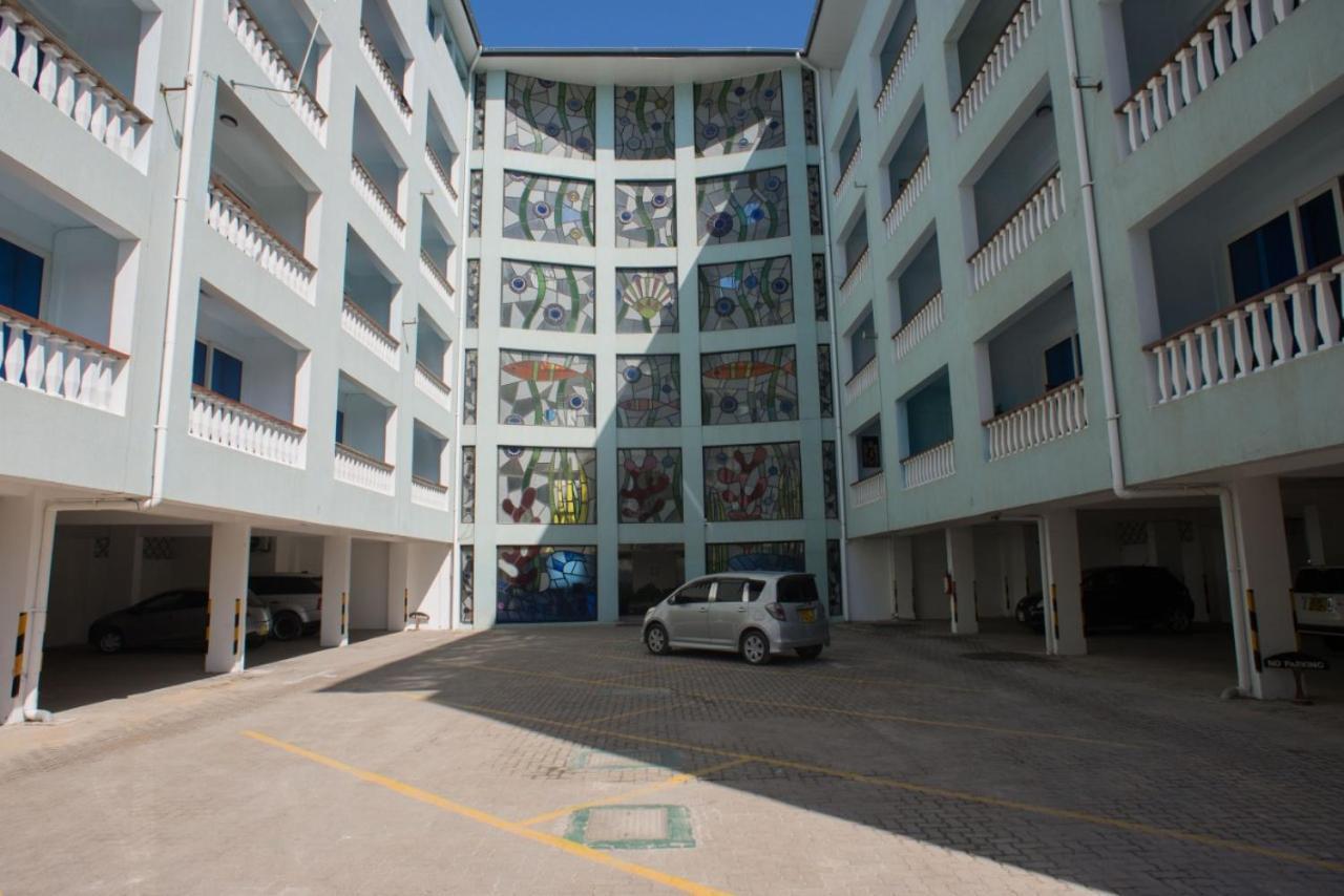 Modern Beach Front Studio Apartment - B44 Mombasa Exterior photo